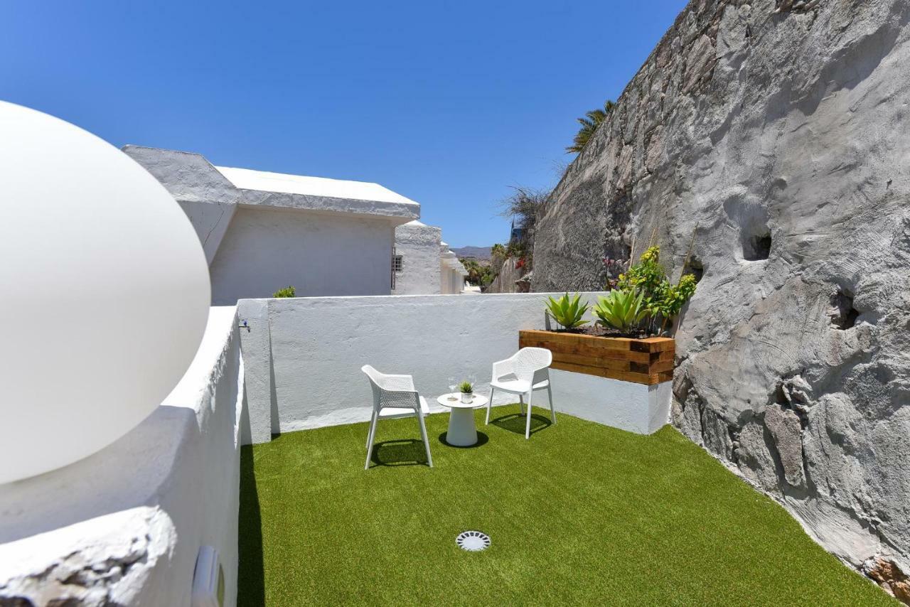Beachfront Suites Morea Puerto Rico By Villagrancanaria Exterior photo